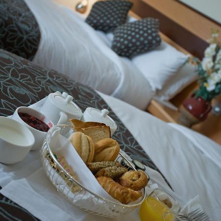 Ard Ri House Hotel Туам Екстер'єр фото