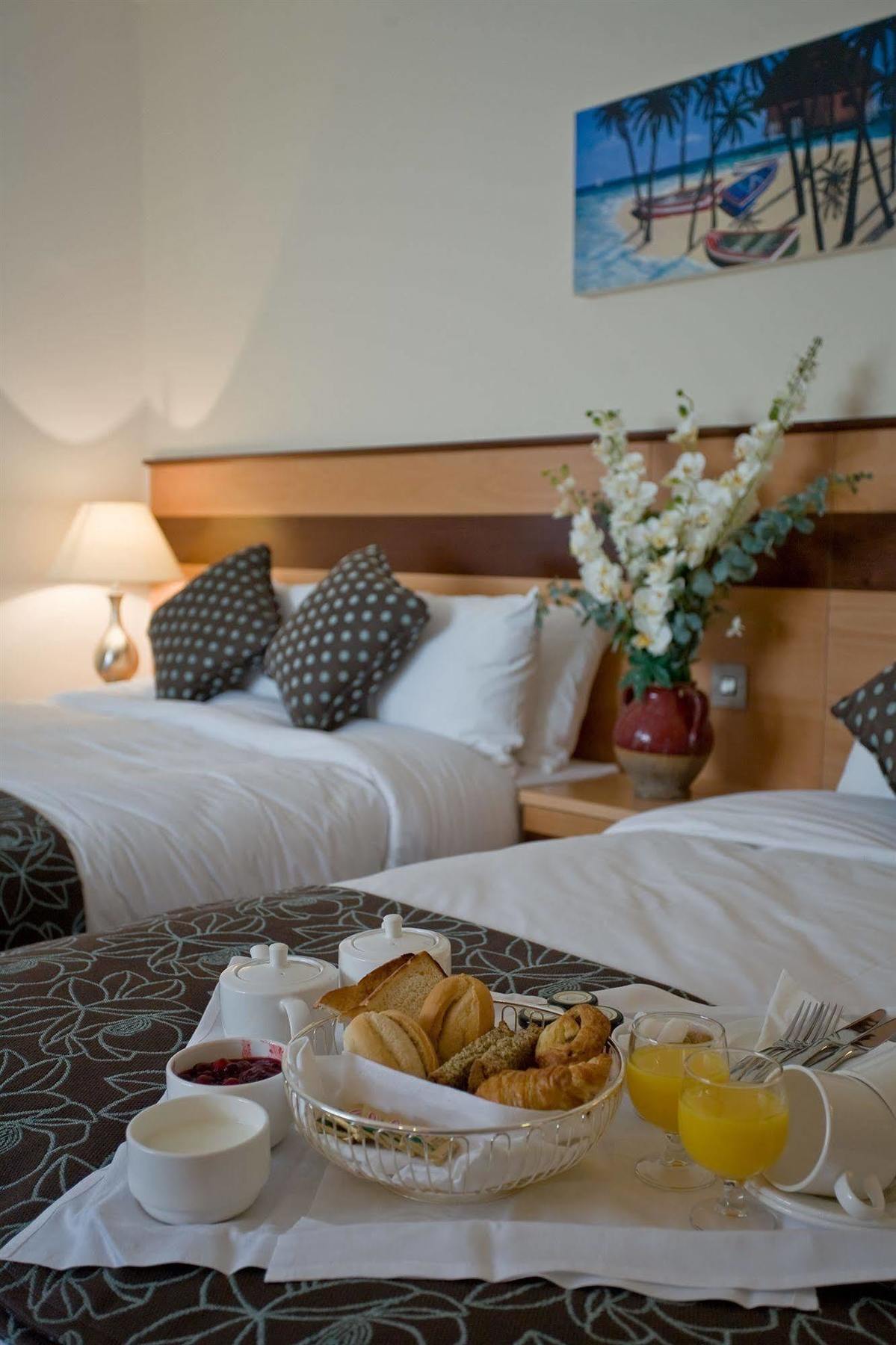 Ard Ri House Hotel Туам Екстер'єр фото